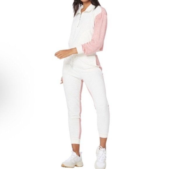 L*Space Women's Primrose Cream Back At It Jogger Pants Size Small NWT - Picture 6 of 6